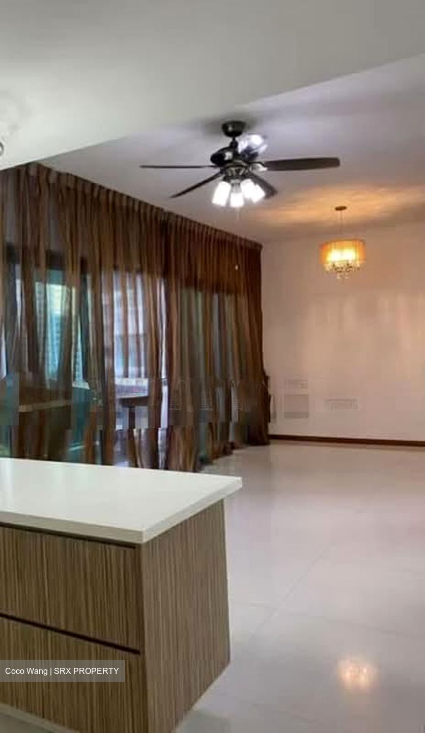 Trevista (D12), Condominium #576277611